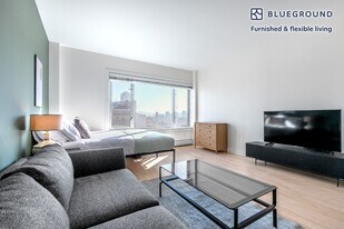 899 Pine St in San Francisco, CA - Building Photo