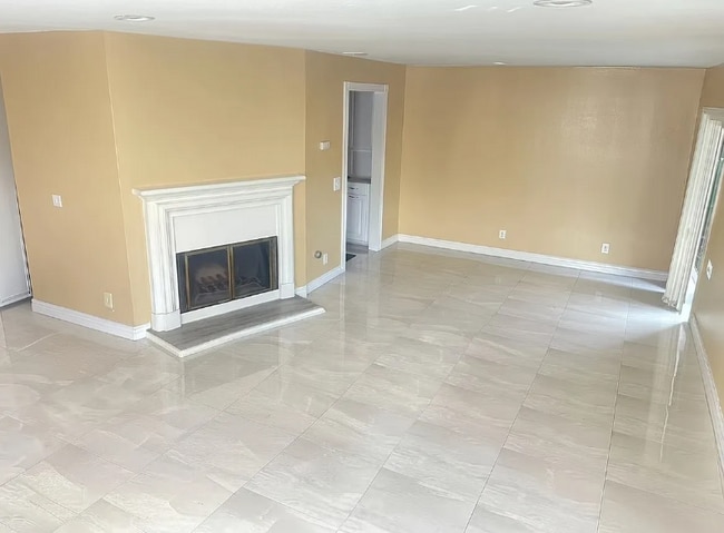 660 Golden Springs Dr in Diamond Bar, CA - Building Photo - Building Photo