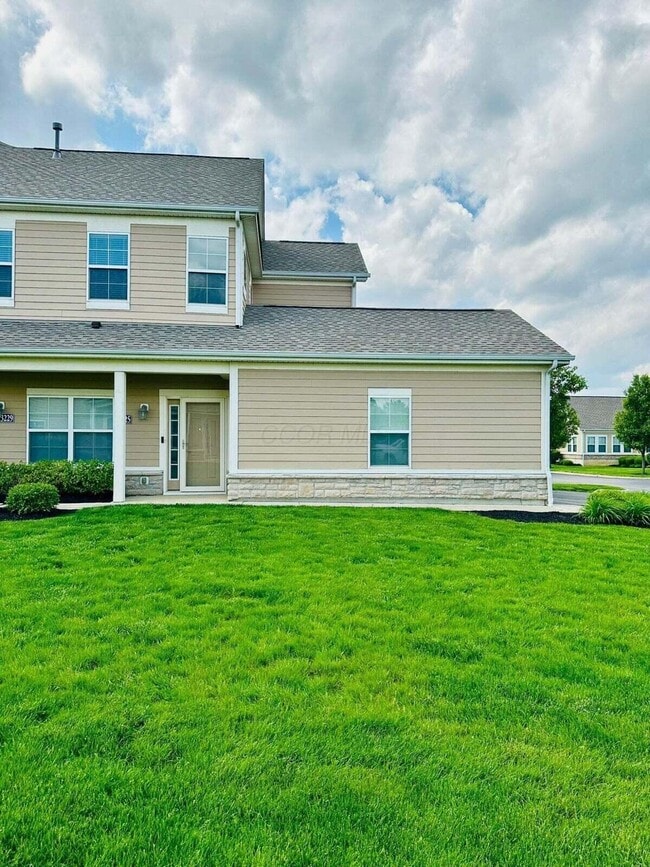 3225 Rossmore Cir in Powell, OH - Building Photo - Building Photo