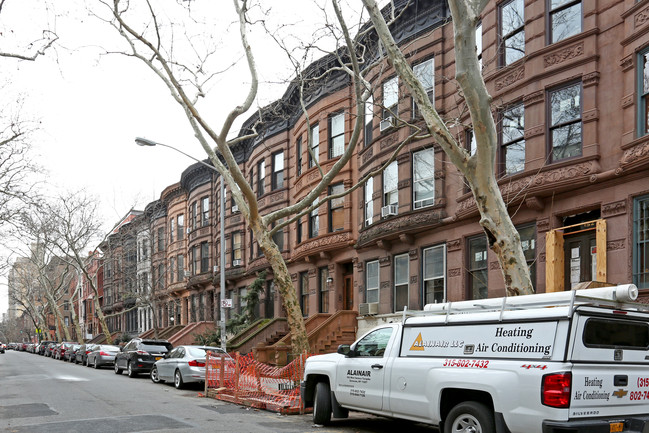 Archer House in New York, NY - Building Photo - Building Photo