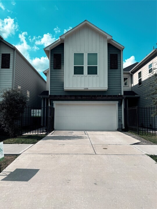 1058 Mansfield St in Houston, TX - Building Photo