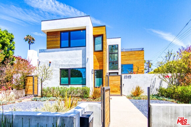 2345 27th St in Santa Monica, CA - Building Photo - Building Photo