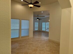 10523 Bear Creek in Laredo, TX - Building Photo - Building Photo