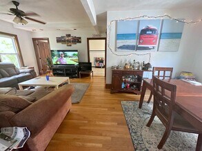 1230 Broadway, Unit 3 in Somerville, MA - Building Photo - Building Photo