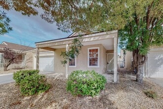 10728 Hatch Dr NW in Albuquerque, NM - Building Photo - Building Photo