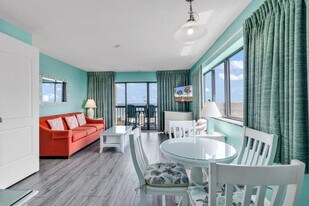 210 75th Ave N in Myrtle Beach, SC - Building Photo