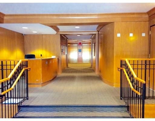 75 Peterborough St, Unit 404 in Boston, MA - Building Photo - Building Photo
