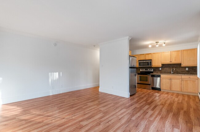 10172-10113 113 St in Edmonton, AB - Building Photo - Building Photo