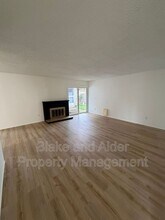 5533 SW Lombard Ave in Beaverton, OR - Building Photo - Building Photo