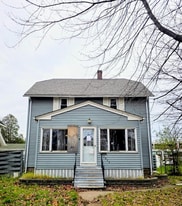 2023 6th Ave E in Hibbing, MN - Building Photo