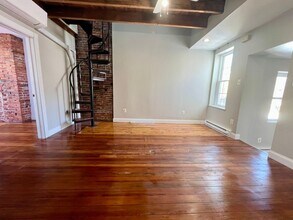 713 S 2nd St in Philadelphia, PA - Building Photo - Building Photo