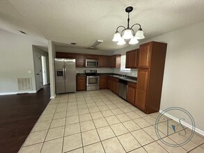 1045 Barley Dr in Hinesville, GA - Building Photo - Building Photo