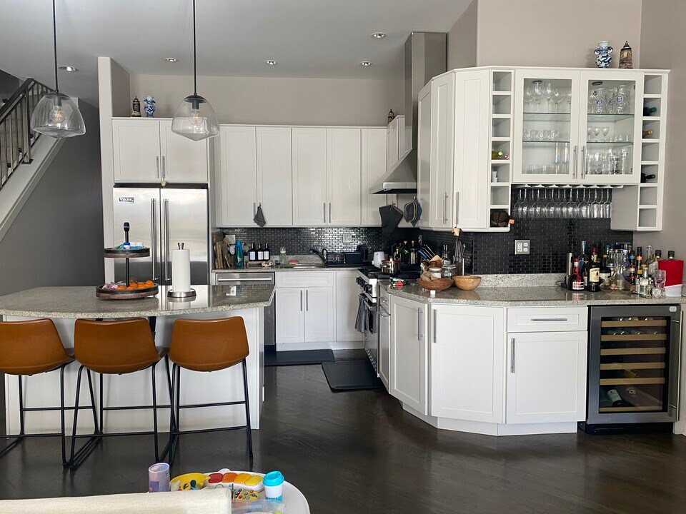 1631 N Milwaukee Ave, Unit 2 in Chicago, IL - Building Photo