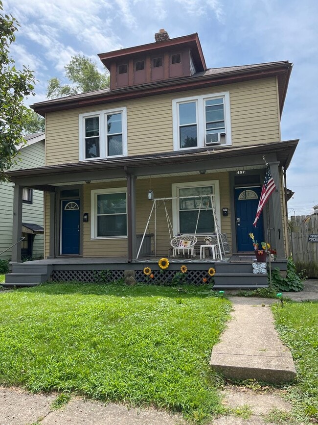 property at 457-459-459 E Woodrow Ave