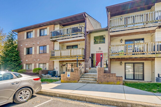 property at 2005 Magnolia Woods Ct