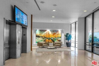 4316 Marina City Dr in Marina Del Rey, CA - Building Photo - Building Photo