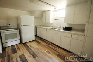 1123 N 26th St, Unit 1123.5 N 26th St in Billings, MT - Building Photo
