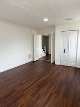 320 University Blvd E in Silver Spring, MD - Foto de edificio - Building Photo