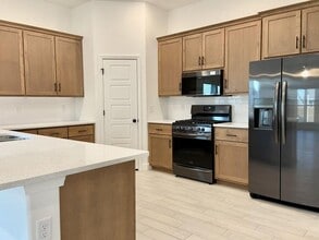 1010 Pink Lady Pl in Bentonville, AR - Building Photo - Building Photo