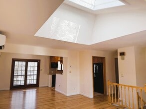 37 South Ln in Huntington, NY - Building Photo - Building Photo