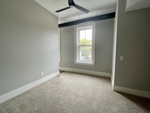 418 Johnson St, Unit 2 in Covington, KY - Foto de edificio - Building Photo