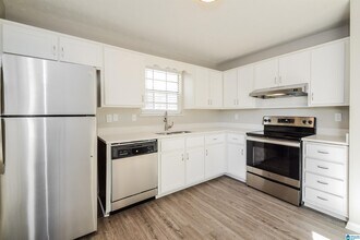 2425 Carmel Rd in Birmingham, AL - Building Photo - Building Photo