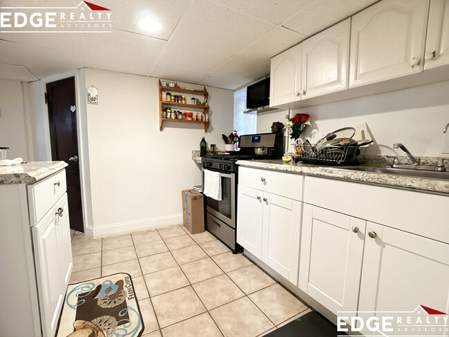 29 Hopedale St