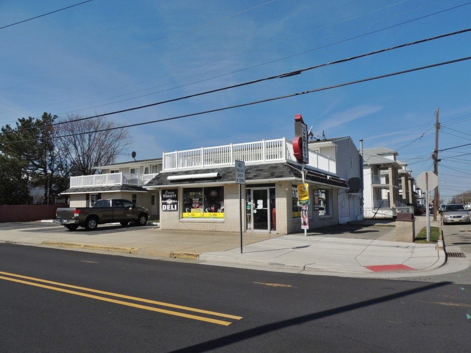 5400 Pacific Ave in Wildwood Crest, NJ - Building Photo