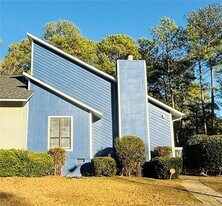 824 Danish Dr in Fayetteville, NC - Building Photo