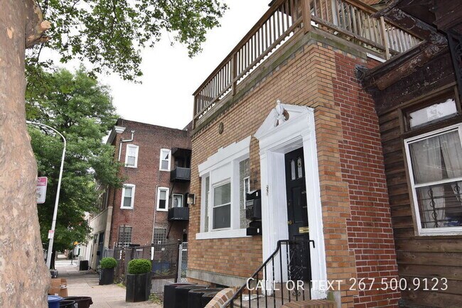 211 S 45th St in Philadelphia, PA - Building Photo - Building Photo