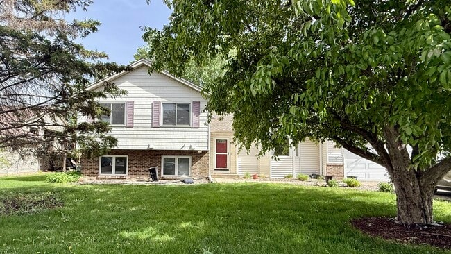 property at 3828 Fairhaven Rd