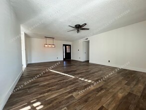 910 S 79th Pl in Mesa, AZ - Building Photo - Building Photo