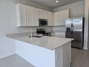 3062 Chantilly Dr in Davenport, FL - Building Photo - Building Photo