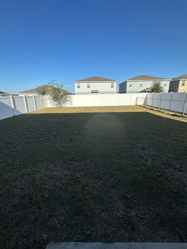 1429 Feather Ln in Winter Haven, FL - Building Photo - Building Photo