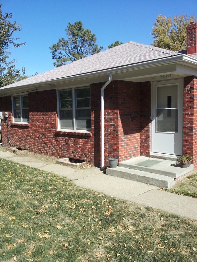 5840 Lafayette Ave