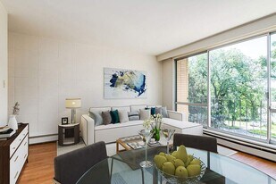 Applewood in Lethbridge, AB - Building Photo