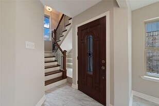 8818 Vinkins Rd in Houston, TX - Building Photo