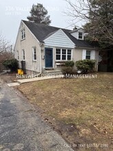 336 Valley View Rd in Springfield, PA - Building Photo - Building Photo