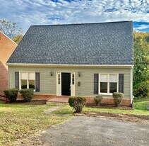 1552 Terrace Rd SW in Roanoke, VA - Building Photo