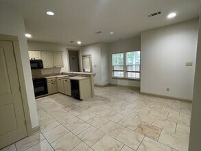 9370 Boone Ave in Baton Rouge, LA - Building Photo - Building Photo