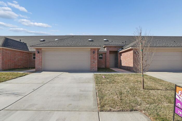 7618 Woodford Ave in Amarillo, TX - Building Photo