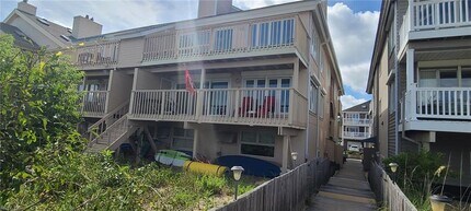 2828 Charlemagne Dr in Virginia Beach, VA - Building Photo - Building Photo