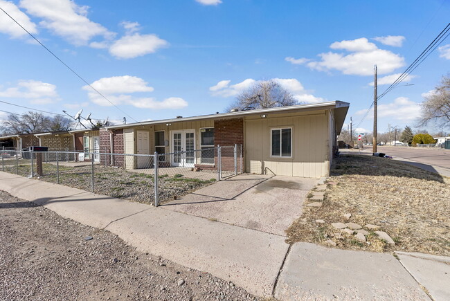 property at 402 Sunny Ln