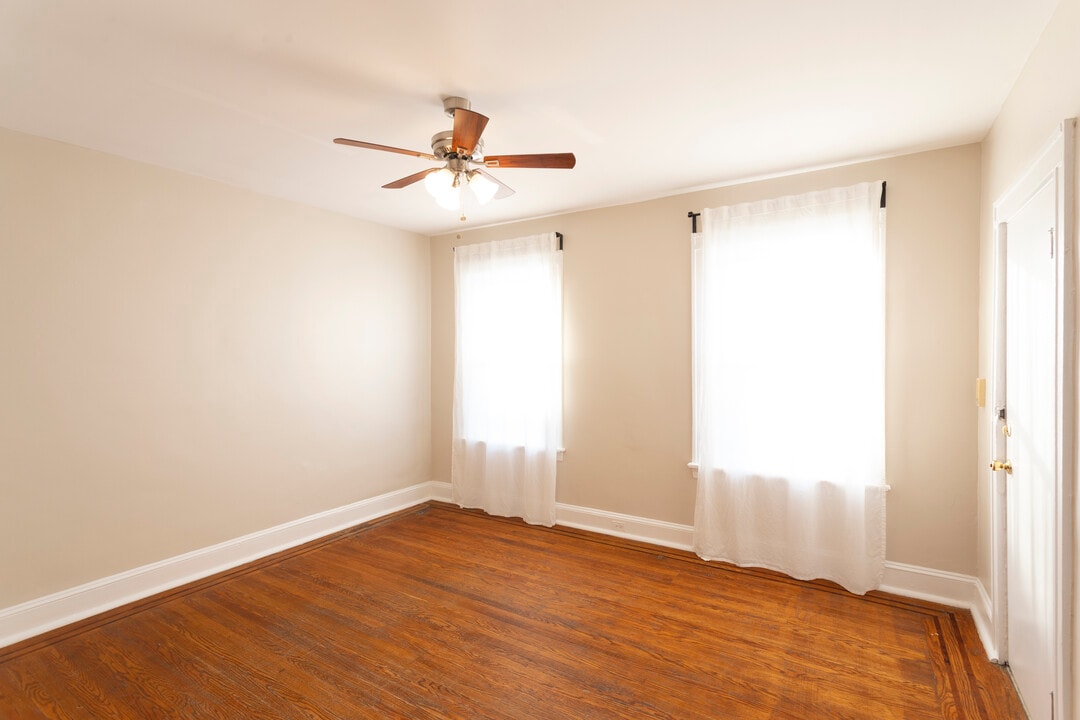 300 E 32nd St, Unit C in Baltimore, MD - Building Photo
