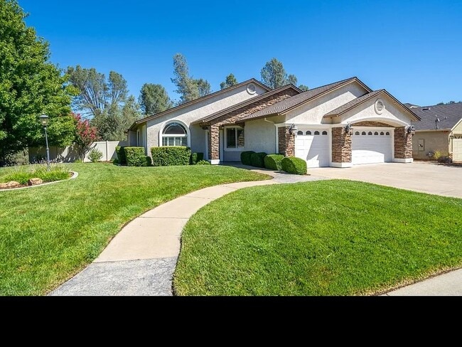 property at 461 Spire Point Dr