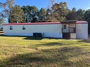85 Ray Johnson Dr in Lillington, NC - Building Photo - Building Photo