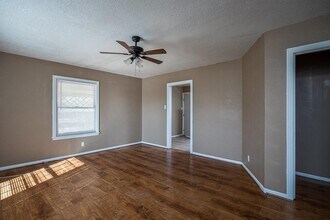 307 W 8th St in Del Rio, TX - Building Photo - Building Photo