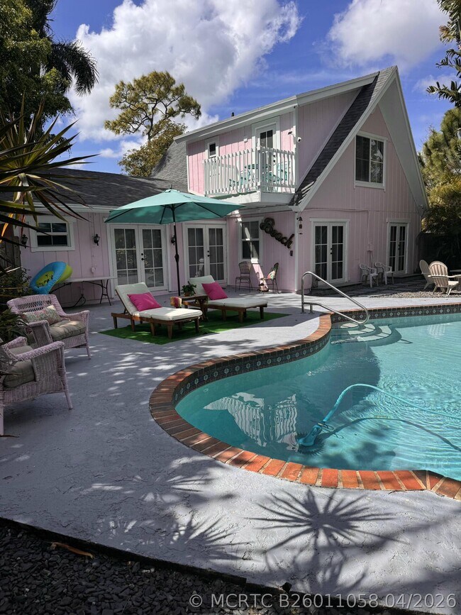 property at 1256 Palmetto Rd