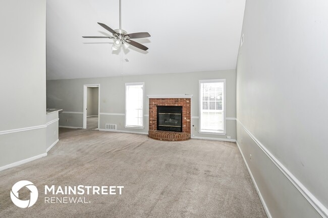 2692 Country Lawn Cove in Memphis, TN - Building Photo - Building Photo