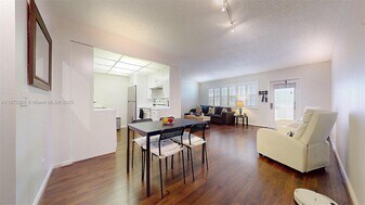 4047 Rexford A in Boca Raton, FL - Building Photo